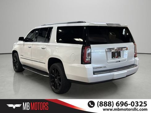 Used 2019 GMC Yukon XL Denali AWD/4WD image 3