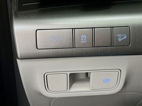 Used 2025 Hyundai Kona SEL AWD/4WD image 17