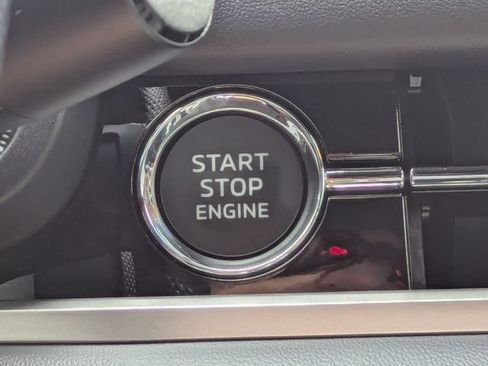 New 2026 Mitsubishi Outlander LE FWD image 31