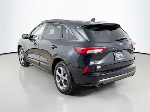Used 2023 Ford Escape ST-Line w/ Tech Pack #1 image 5