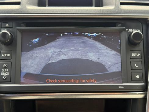 Used 2013 Toyota Highlander Plus AWD/4WD image 14