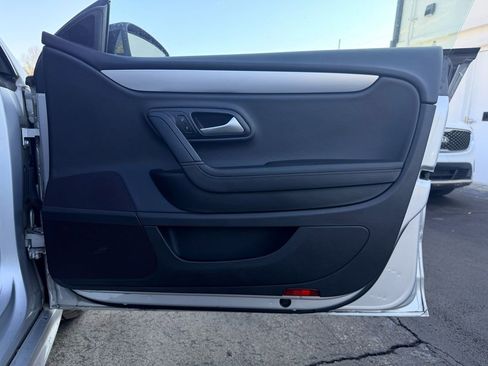 Used 2015 Volkswagen CC R-Line image 25