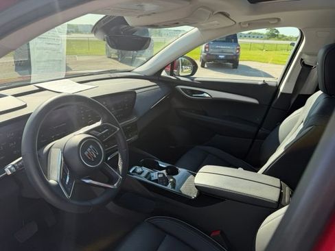 Used 2025 Buick Envision Avenir AWD/4WD image 17