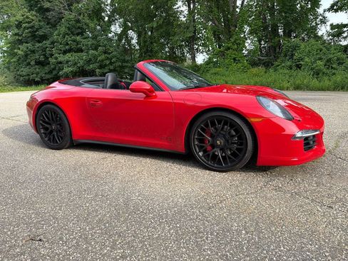 Used 2016 Porsche 911 Carrera GTS RWD image 6