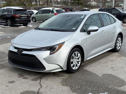 Used 2024 Toyota Corolla LE image 8