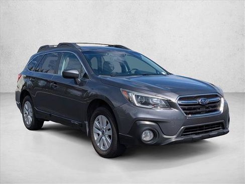 Used 2019 Subaru Outback 2.5i Premium AWD/4WD image 3