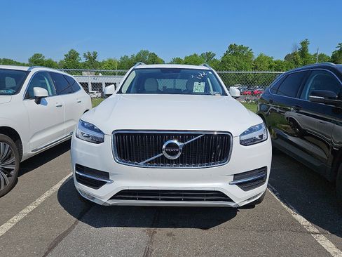 Used 2019 Volvo XC90 T6 Momentum AWD/4WD image 2