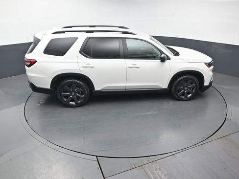 Certified 2023 Honda Pilot Sport image 40