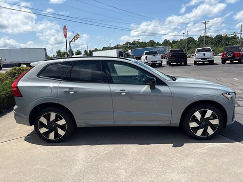 Certified 2025 Volvo XC60 T8 Plus w/ Protection Package Premier AWD/4WD image 5