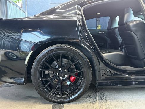 Used 2016 Dodge Charger SRT Hellcat w/ Harman/Kardon Audio Group image 15