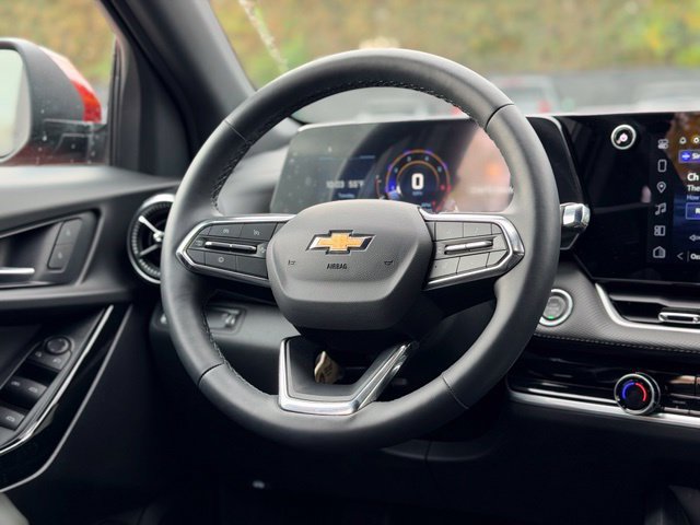 Used 2026 Chevrolet Equinox LT w/ Convenience Package II FWD image 22
