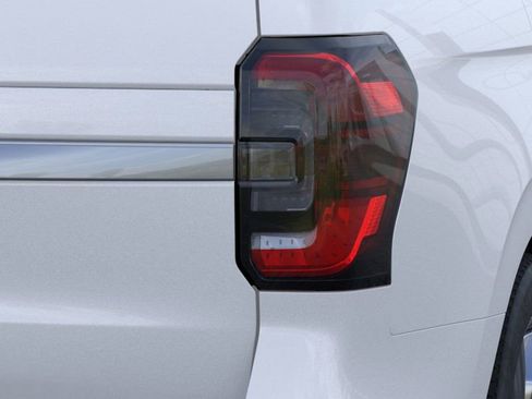 New 2024 Ford Expedition Platinum image 21