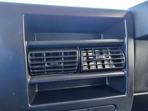 Used 2015 Chevrolet Express 2500 Extended RWD image 31