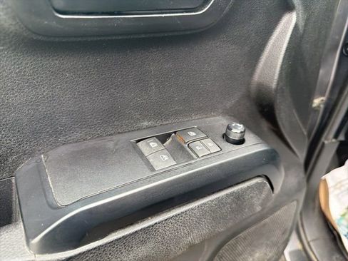 Used 2021 Toyota Tacoma SR image 14