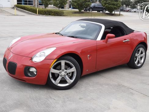 Used 2007 Pontiac Solstice GXP w/ Premium Package image 12