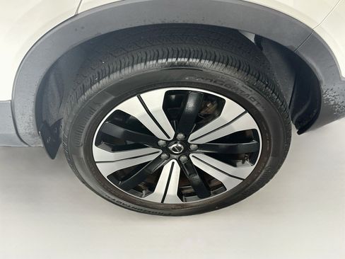 Used 2023 Volvo XC40 Recharge Plus AWD/4WD image 11