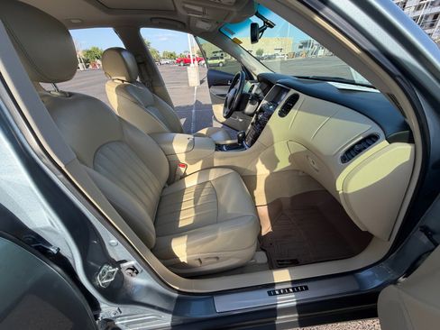 Used 2017 INFINITI QX50 2WD w/ Technology Package image 19
