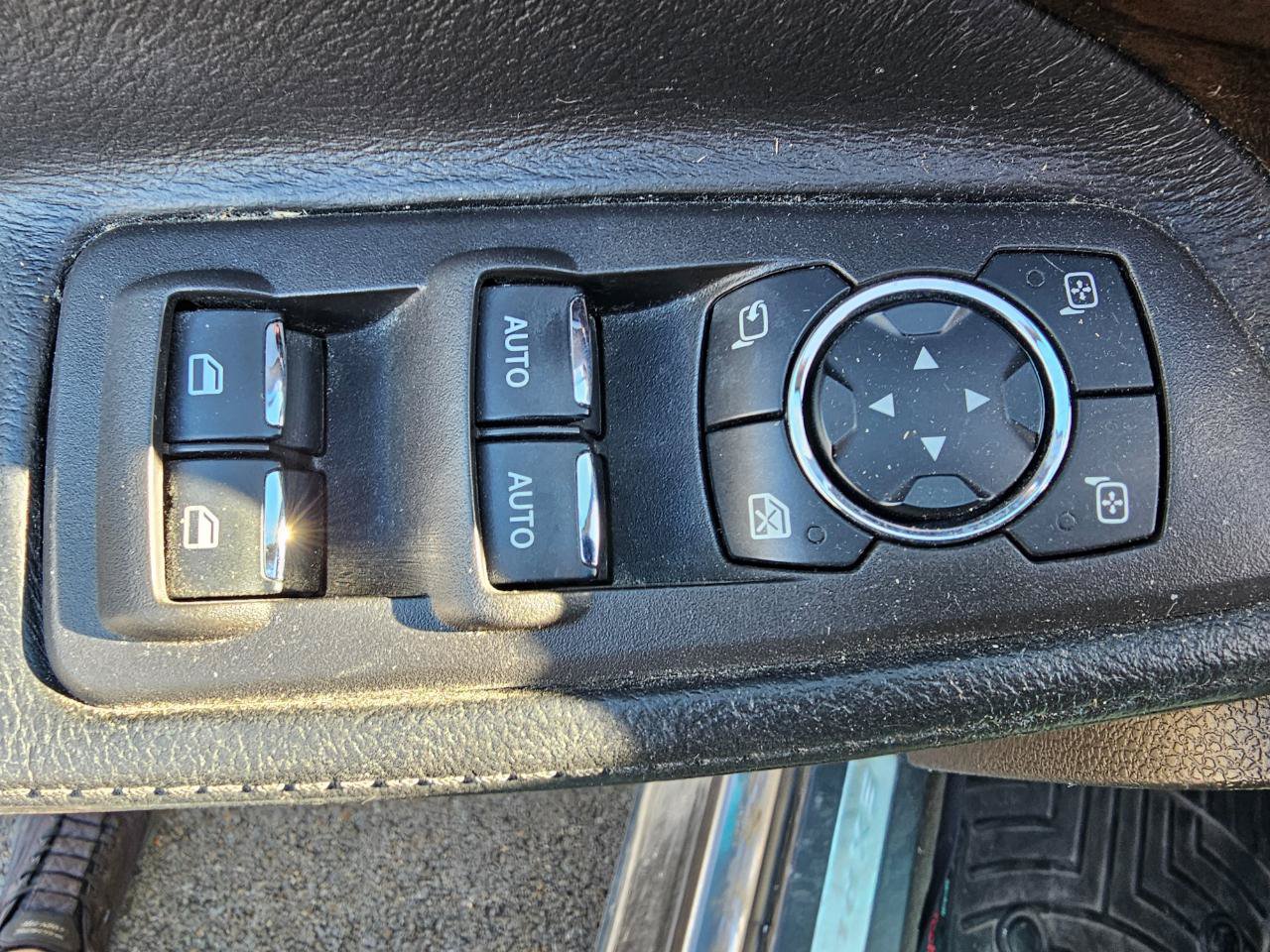 Used 2014 Ford Explorer Limited AWD/4WD image 35