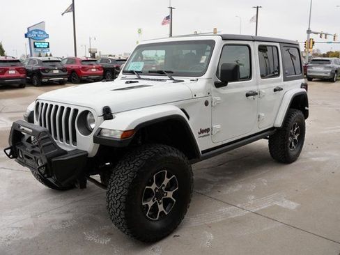 Used 2018 Jeep Wrangler Unlimited Rubicon w/ Cold Weather Group image 30