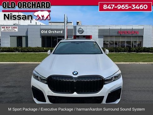 Used 2022 BMW 750i xDrive w/ Executive Package image 5