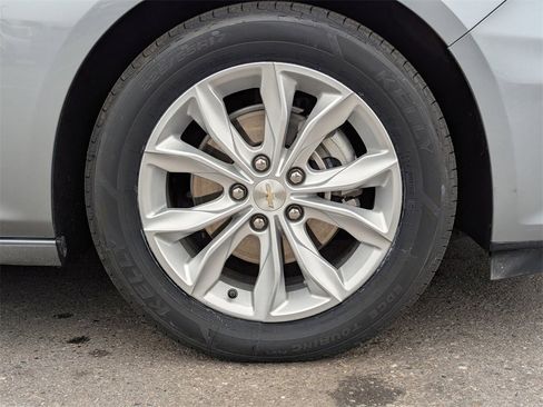 Used 2025 Chevrolet Malibu LT image 46