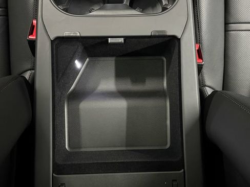 Certified 2026 Porsche Cayenne E-Hybrid Coupe AWD/4WD image 25
