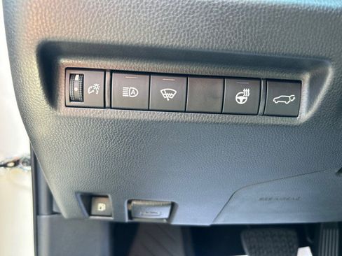 Used 2022 Toyota RAV4 XSE w/ XSE Grade Weather Package AWD/4WD image 14