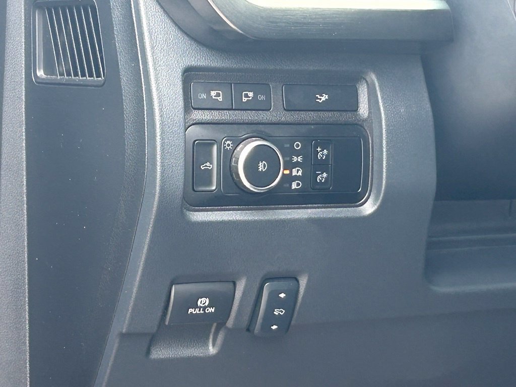 Used 2024 Ford F250 Lariat w/ Lariat Ultimate Package AWD/4WD image 40