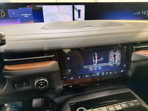 New 2026 Lincoln Navigator L Black Label image 18