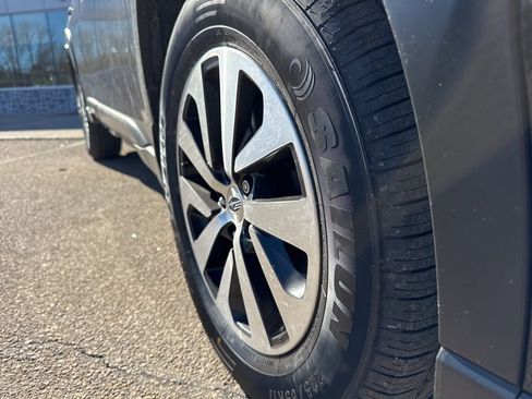 Used 2024 Subaru Outback Premium image 7