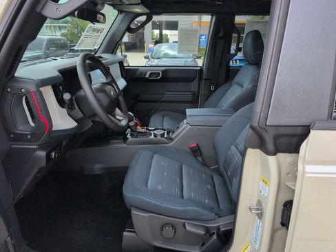 New 2026 Ford Bronco Heritage Edition AWD/4WD image 5