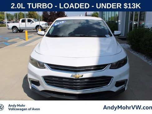 Used 2016 Chevrolet Malibu LT FWD image 2