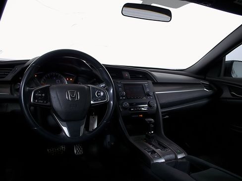 Used 2018 Honda Civic Sport image 19
