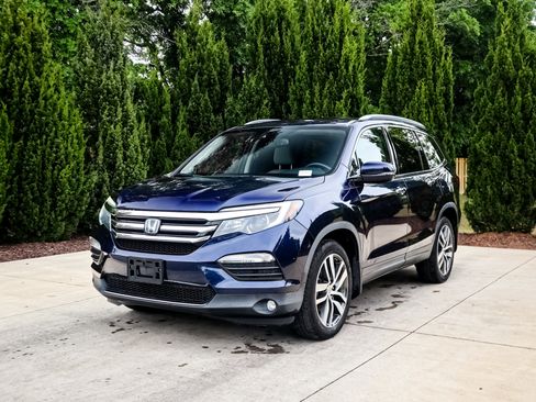 Used 2016 Honda Pilot Touring image 5