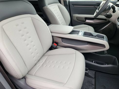 New 2026 Kia EV9 Wind AWD/4WD image 13