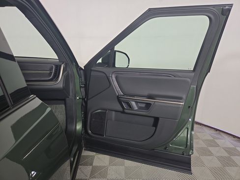 Used 2024 Rivian R1T Adventure AWD/4WD image 18