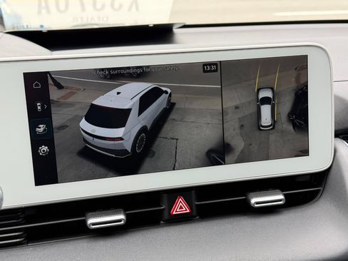 Used 2022 Hyundai Ioniq 5 Limited image 11