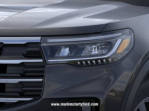 New 2026 Ford Explorer Active AWD/4WD image 18
