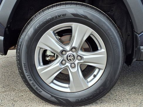 Certified 2024 Toyota RAV4 XLE FWD image 7