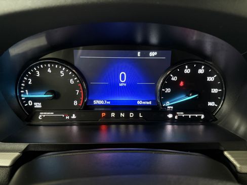 Used 2022 Ford Explorer XLT w/ Equipment Group 202A image 20