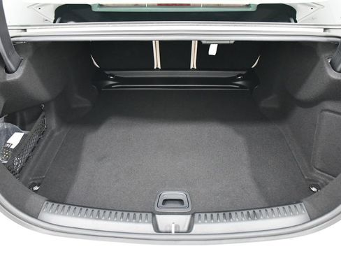 Used 2024 Mercedes-Benz E 350 4MATIC Sedan image 22