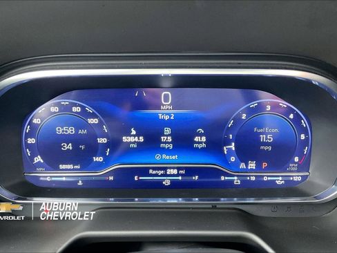 Used 2024 Chevrolet Suburban LT image 19