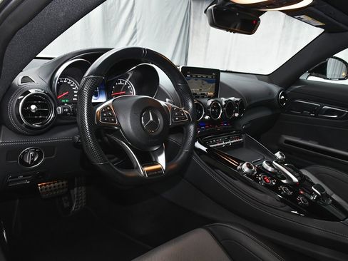 Used 2018 Mercedes-Benz AMG GT Roadster image 22