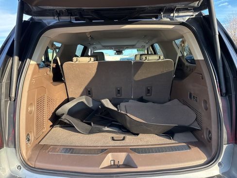 Used 2023 GMC Yukon XL Denali image 21