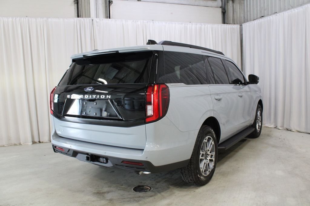 New 2026 Ford Expedition Active AWD/4WD image 26