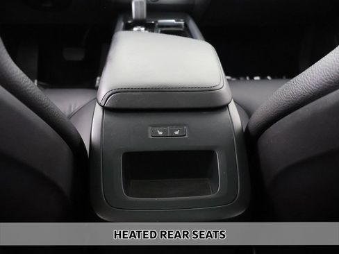 Used 2023 Volvo XC60 B5 Plus w/ Climate Package AWD/4WD image 9