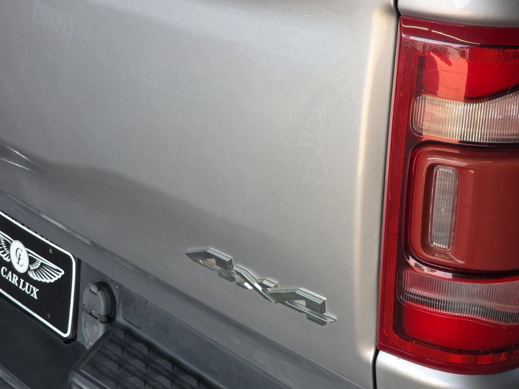 Used 2019 RAM 1500 Laramie AWD/4WD image 25