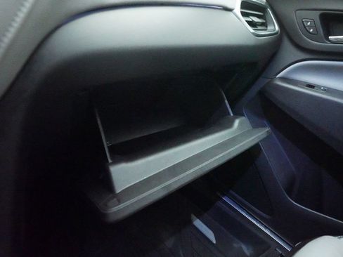 Used 2020 Chevrolet Equinox Premier w/ LPO, Floor Liner Package FWD image 29