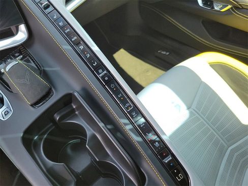 Used 2022 Chevrolet Corvette Stingray Premium Cpe image 18