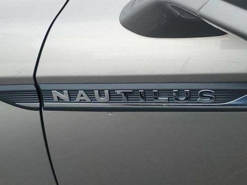 Used 2019 Lincoln Nautilus Reserve FWD image 27